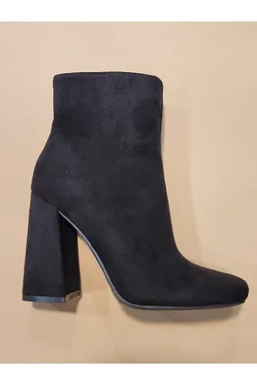 HIGH HEEL ,BOOTIES