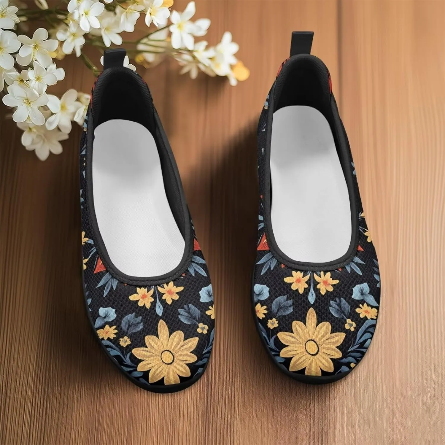 Women's Mesh Flats Shoes Breathable Slip on Shoes Casual Black and White Flats Comfortable Walking Shoes