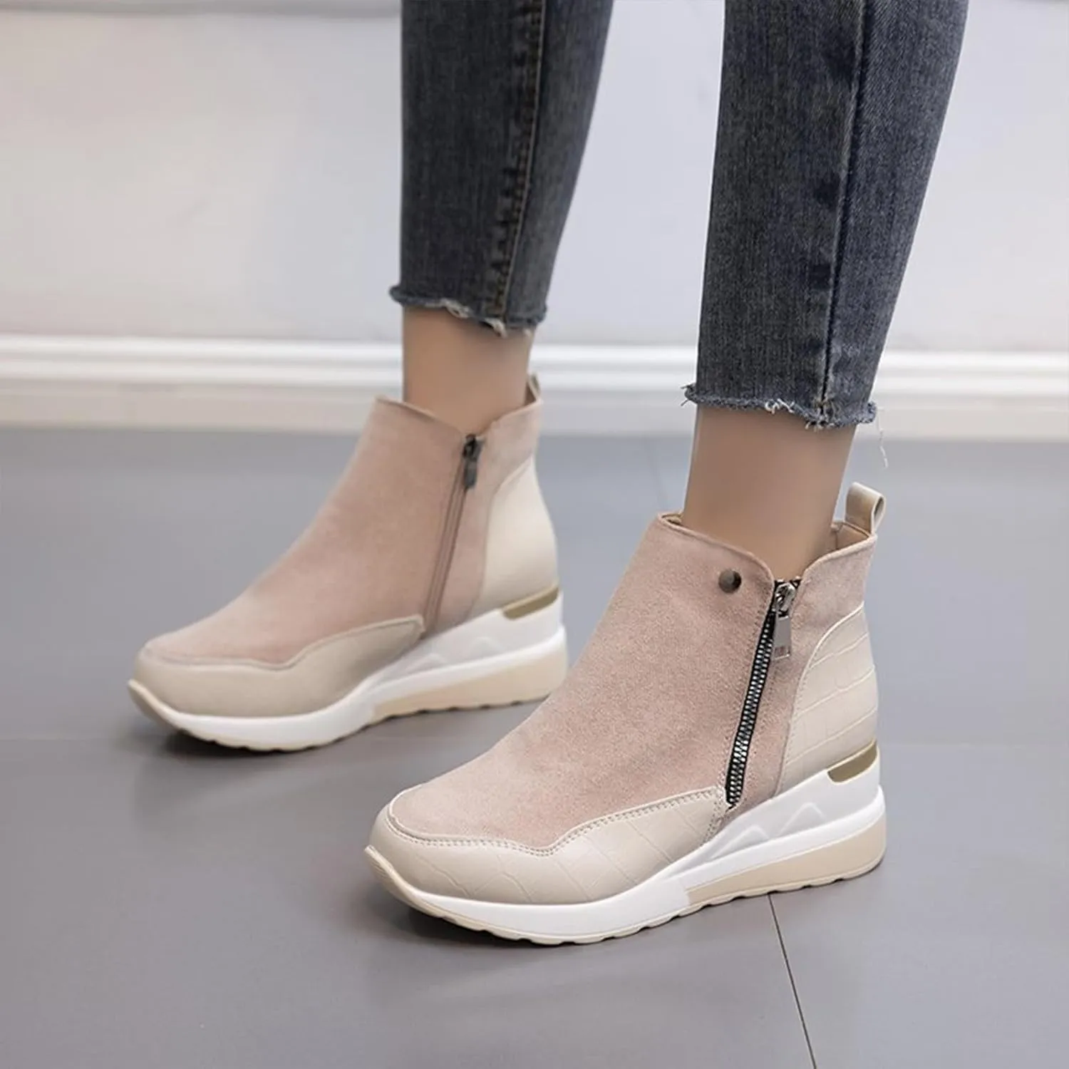 Womens Wide Snow Boots Outdoor Ski Boots Thickening Womens Leather Fu Lined Slip On Ankle Booties