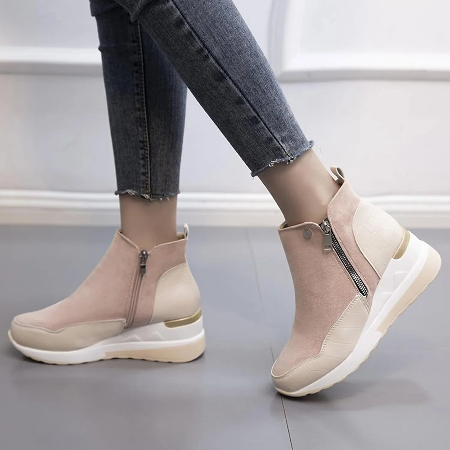Womens Wide Snow Boots Outdoor Ski Boots Thickening Womens Leather Fu Lined Slip On Ankle Booties